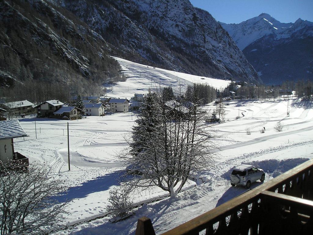 Mont Gele Hotel Ollomont ภายนอก รูปภาพ