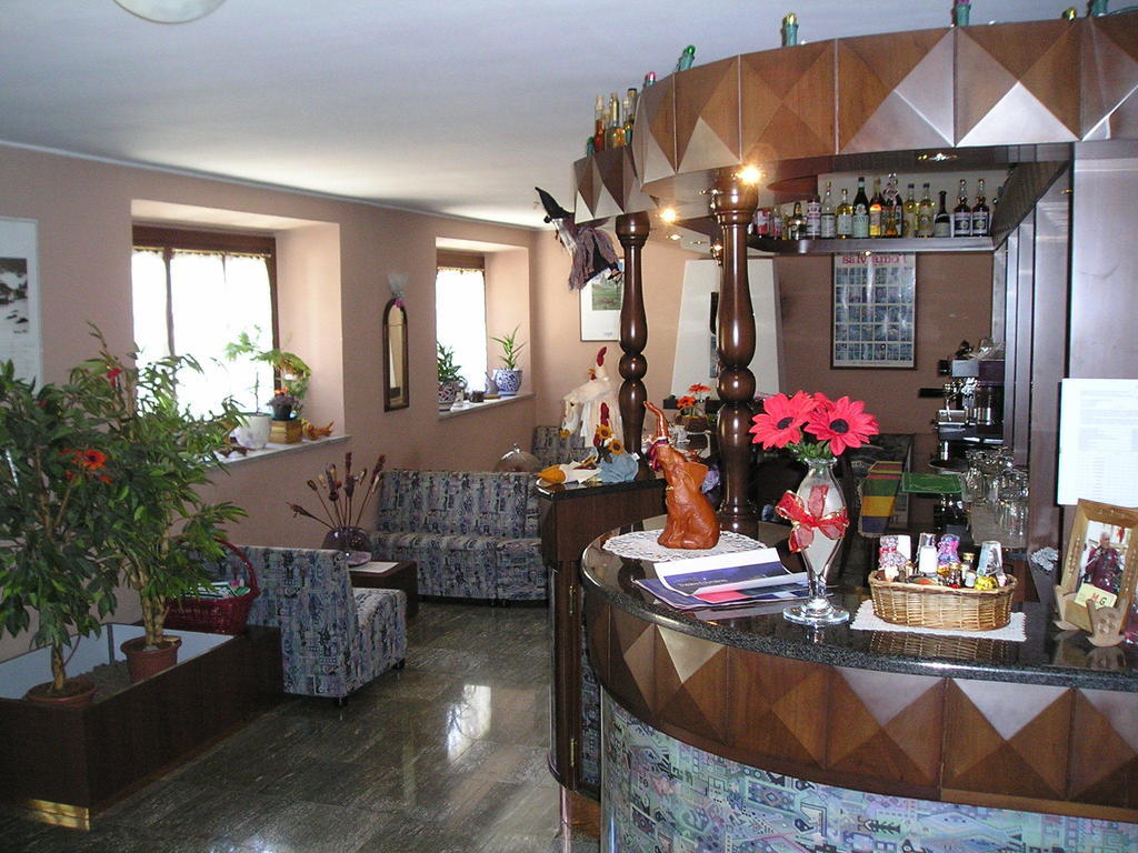 Mont Gele Hotel Ollomont ภายนอก รูปภาพ