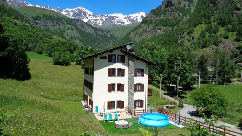 Mont Gele Hotel Ollomont ภายนอก รูปภาพ