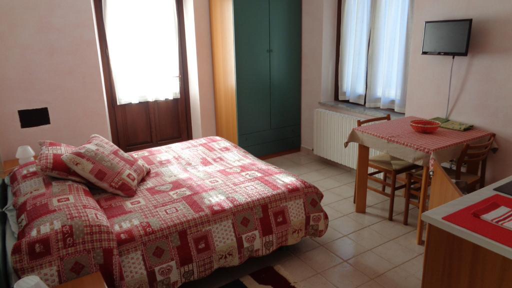 Mont Gele Hotel Ollomont ภายนอก รูปภาพ